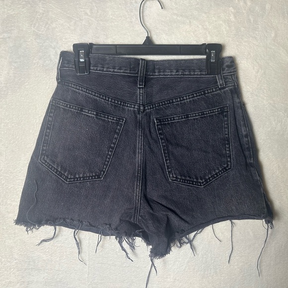 Abercrombie high rise 4” short - Picture 2 of 6